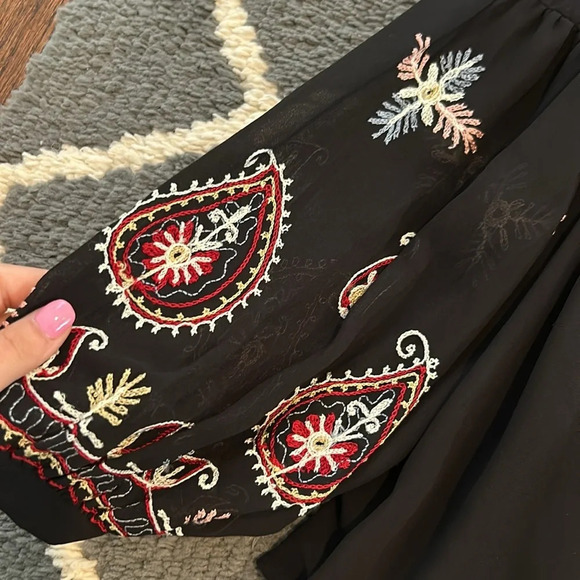 Sheer Embroidered Blouse - Picture 3 of 11